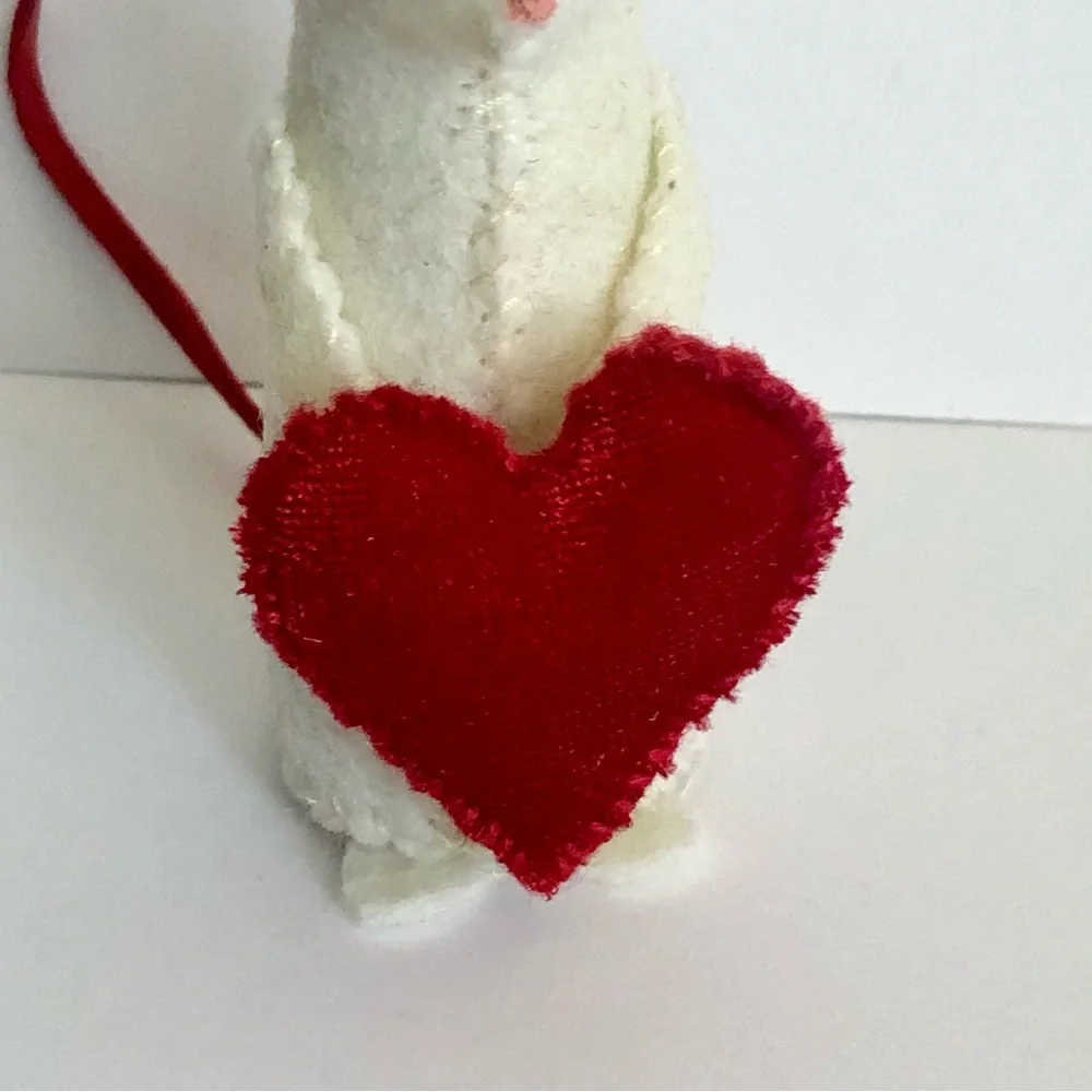 Sweetheart felt mouse art doll Valentine's Day gift handmade hand-sewn
